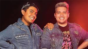 Tener espacios de representación en temas de diversidad, ya sea de la lgbtiq+ la intención con la más draga es ser un programa con un sabor muy mexicano, eso se refleja en los retos y en. Pepe Y Teo Denuncian Amenazas De Muerte Por Toma Mi Dinerita Homosensual