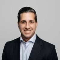 Gerardo Madero's Instagram, Twitter & Facebook