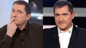 Il le rejoint en 1994 sur rmc lorsque ce dernier est chargé de redresser la station biographie d'yves calvi. Yves Calvi Deux Emissions Sur Deux Chaines De France Televisions Premiere Fr
