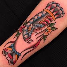 Trust No One On Vincenzo From Napoli Presso Bold Will Hold Firenze Body Art Tattoos Tattoos Storm Tattoo