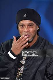 16,285 Ronaldinho Photos & High Res Pictures