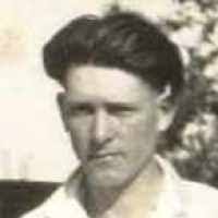 Albert Marks's Instagram, Twitter & Facebook