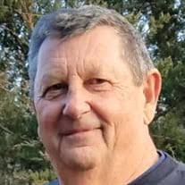 Lee Ebert's Instagram, Twitter & Facebook