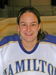 Women's ice hockey blanks Potsdam, 4-0