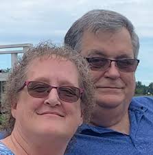 What are the best public places to go swimming near De Soto/Hillsboro?