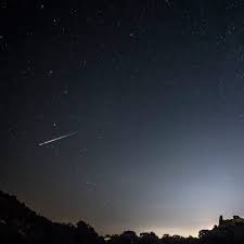 E foi uma chuva de estrelas sobre o meu rosto. Nao Perca A Chuva De Estrelas Deste Domingo Observador