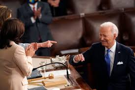 Topics included biographies of previous democratic presidents and the u.s. 7 Tgzvwsteseym