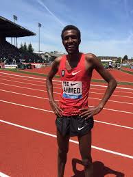 Mo ahmed placed second in the 5000m at the world olympics. Athletics Canada On Twitter All Smiles For Mo Ahmed Moh Speed After A Gutsy Move For The Win Smashing His 5000m Record 13 01 74