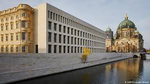 Загружена 08.07.2020 23:18 рубрика «ню (18+)» exif: Berlin S Humboldt Forum Launches With Unanswered Questions Culture Arts Music And Lifestyle Reporting From Germany Dw 16 12 2020