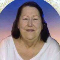 Estelle Mckee's Instagram, Twitter & Facebook