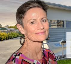 Dr Robyn McIntyre joins the team as a locum