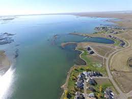 Lake newell is a large lake in southern alberta, canada. Lot 23 Kingfisher Estates Drive Lake Newell Resort Alberta T1r 0x5 Point2 Canada