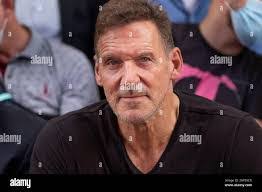 Ralph Moller's Instagram, Twitter & Facebook