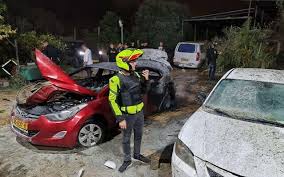 Le hamas lance plusieurs roquettes vers le centre d'israël, #jerusalem quelques minutes après la fin de l'ultimatum de 18 heures (heure locale).#freepalestine pic.twitter.com/ab44prnxvf. Qioxuasqvgnj6m