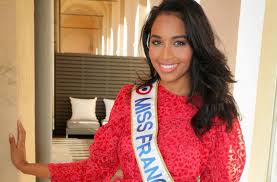 Félicitations à ilona robelin élue miss lorraine pour miss france 2020 félicitations à yvana cartaud élue miss pays de la loire pour miss france 2020 ! Miss France 2020 Survivor Of A Fire I Thought I Would Not Come Back