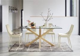 Ultra Modern Glass Topped Dining Table Seats 6 12mm Clear Tempered Glass Top And Starburst Design Steel Base In Matt Black Matt W Salle A Manger Manger Salle