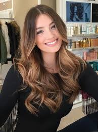 Voici quelques photos de couleur cheveux yeux verts peau claire afin de vous donner des idées de couleur pour vos cheveux. Cheveux Bruns Quelle Nuance Choisir Pour Mes Cheveux