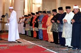 Dan semangat hari raya, semoga solat sunat aidilfitri tahun ini menjadi lebih bermakna. Pejabat Mufti Wilayah Persekutuan Irsyad Al Fatwa Ke 46 Hukum Solat Hari Raya
