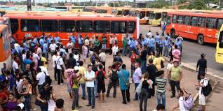 Resultado de imagem para fotos de greve de ônibus em São Luís