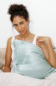 Our New Routine - Silk Pillowcase 007 Aventurine - INTERIOR