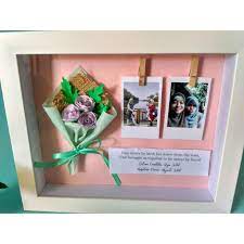 Yang penting tidak berlebihan, selama proses pengerjaan skripsi anda benar, persiapan matang, kemudian anda bisa kuasai mental anda dan juga tahu … Mini Bouquet Frame Mb1 Kado Wisuda Pernikahan Ulangtahun Seminar Proposal Shopee Indonesia