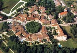 Fources France One Of The Prettiest Villages In France Maison Du Moyen Age Village Francais Paysage