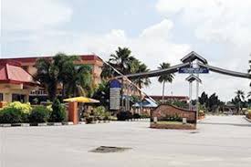 Hal ini kerana belajar di sini ditanggung oleh kerajaan sepenuhnya dan jaminan kerja. Malaysia University And College Directory