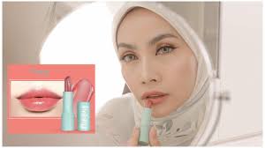 Pengalaman pahit memakai produk ini kerana jerawat makin banyak dah tumbuh jerawat sgt besar. Cara Nak Mix Lipstick Lipbalm Supaya Bibir Tak Kusam Youtube
