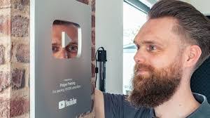 Daniel Boos's Instagram, Twitter & Facebook