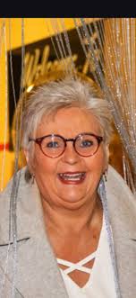 Can someone remove soda can and double chin?