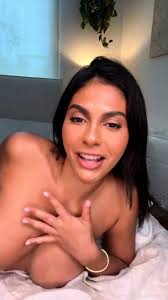 Hot Girl 776.059kb - EPORNER