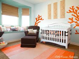 They are applicable into neutral nursery bedding, walls and even rugs on the floors. Gender Neutral Nursery Themes