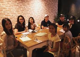 Jam yang dipakai tokti harganya beratus ribu? 10 Foto Adik Zahirah Macwilson Yang Ramai Tak Tahu Iluminasi