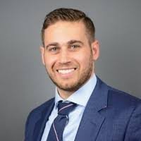 Sam Linder's Instagram, Twitter & Facebook