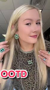 A girl of many skills and a love for turquoise & Leopard! 🐆 🤩