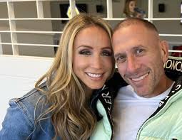 Gina Goldsmith's Instagram, Twitter & Facebook