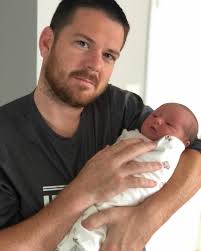 & ᴊᴜꜱᴛ ʟɪᴋᴇ ᴛʜᴀᴛ, ᴍʏ ʙᴀʙʏ ɪꜱ ᴏꜰꜰ ᴛᴏ ꜱᴄʜᴏᴏʟ. ɪ ᴄᴀɴ'ᴛ ʙᴇʟɪᴇᴠᴇ ᴛʜᴇ ᴅᴀʏ ʜᴀꜱ  ꜰɪɴᴀʟʟʏ ᴄᴏᴍᴇ 🥹 ʏᴏᴜ ᴡᴇʀᴇ ꜱᴏ ᴇxᴄɪᴛᴇᴅ ᴀɴᴅ ʙʀᴀᴠᴇ. ᴡᴀʟᴋᴇᴅ ʀɪɢʜᴛ ɪɴ ᴛʜᴇʀᴇ ᴡɪᴛʜ  ᴄᴏɴꜰɪᴅᴇɴᴄᴇ ᴀɴᴅ