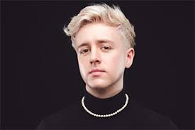 Carrie & Barry cast and crew credits