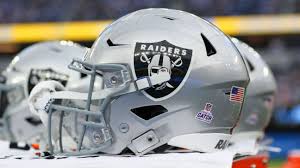 Raiders' Kirk Cousins, Maxx Crosby scuffle during practice