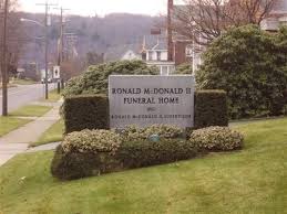 Ronald Mcdonald Funeral Home Where Funeral Directors In Red Noses Big Floppy Shoes Will Meat Your Exacting Standards Funeral Home Funny Pictures Funeral