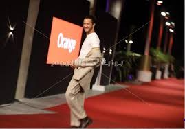 الممثل المصري #إسلام_إبراهيم سأله صحفي: Ø¨Ø¹Ø¯ ØªØµØ¯Ø±Ù‡ Ø§Ù„ØªØ±ÙŠÙ†Ø¯ Ø´Ø§Ù‡Ø¯ Ø£Ø²Ù…Ø© Ø¥Ø·Ù„Ø§Ù„Ø© Ø£Ø­Ù…Ø¯ Ù…Ø§Ù„Ùƒ ÙÙŠ Ù…Ù‡Ø±Ø¬Ø§Ù† Ø§Ù„Ø¬ÙˆÙ†Ø© 2020 Ø¨ÙˆØ§Ø¨Ø© Ø£Ø®Ø¨Ø§Ø± Ø§Ù„ÙŠÙˆÙ… Ø§Ù„Ø¥Ù„ÙƒØªØ±ÙˆÙ†ÙŠØ©