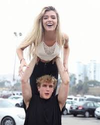 Pin By Esfiharia Queiroz On Alissa Vit In 2020 Jake Paul Alissa Violet Outfit Celebs