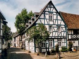 Tatil.com müşteri hizmetleri ve acentaları ile ihtiyacınız olduğu her an yanınızda rezervasyon çağrı. Eltville Am Rhein Rheingau Wine Growing Region Germany Eltville Am Rhein Eltville Ausflug