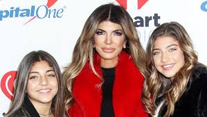 We will continue to update information on milania giudice's parents. Teresa Giudice Daughter Milania Present Off Tans In Pink Bikinis Pic Hollywood Life Newsraiser