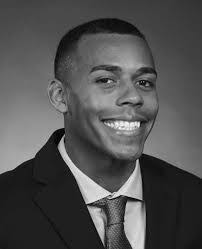 Aline Jones's Instagram, Twitter & Facebook