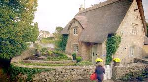 Agatha Raisin Cotswolds Cottage English Houses