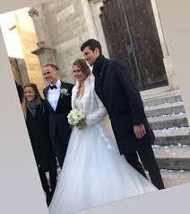Spektakularan završetak polufinala rolan garosa u kome je novak đoković srušio kralja šljake rafaela nadala posebno je obradio jelenu đoković. Svetova Tenisova Jednotka Na Svadbe V Bratislave Az Do Rana Takto Sa Djokovic Odviazal U Trenera Vajdu Fotografia C 1 Novy Cas