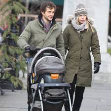 How old do you think he looks in the movie? Hugh Dancy Steckbrief News Bilder Gala De