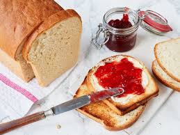 Toastbrot Einfach Selbstgemacht Die Besten Backrezepte Mit Gelinggarantie Rezept Toastbrot Selber Backen Brot Selber Backen Rezept Backrezepte