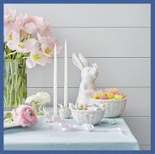 Every hostess will be thinking about the menu, as well as how to decorate the table. 35 Elegant Easter Decorations 2020 Best Easter Home Decor Ideas
